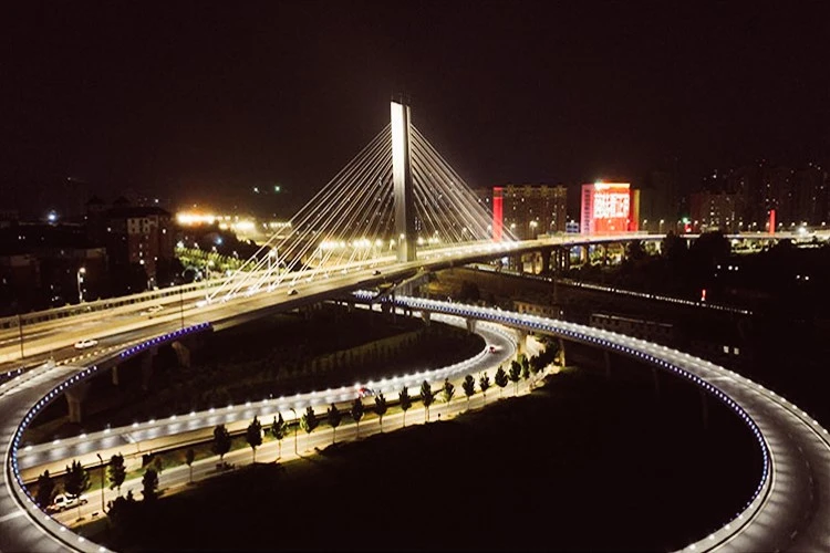 信阳新十八街高架桥道路照明工程